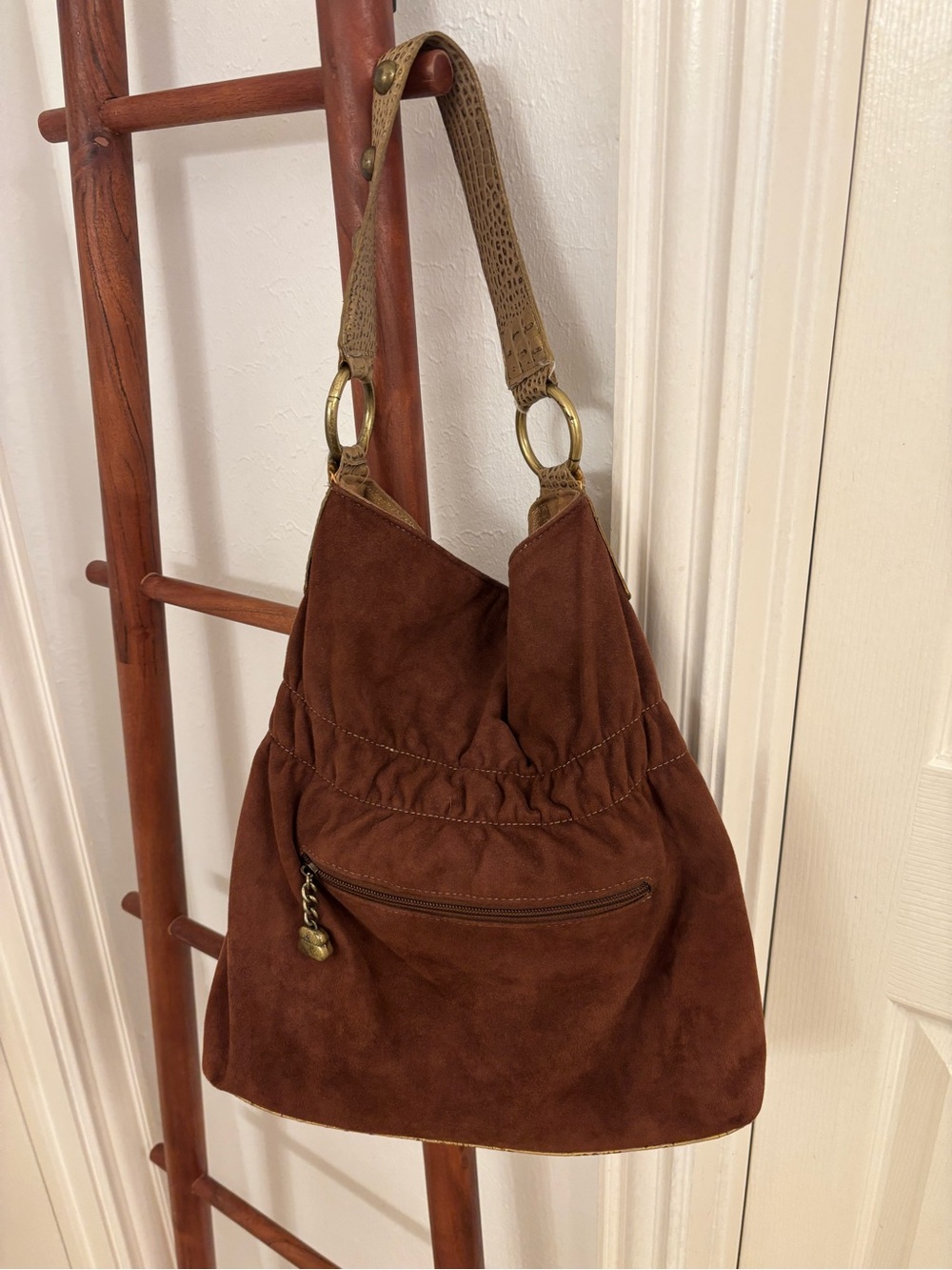 Kathy Van Zeeland Concho Bag - Picture 15 of 16